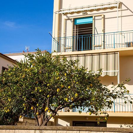 Appartamento Il Limone Zona Centrale Vista Mare San Vincenzo Eksteriør bilde